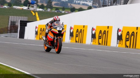marquez mau juara 1? acungkan jari