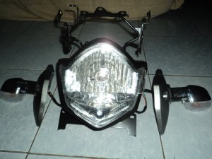 headlam-new-yamaha-Vixion-tampak-depan.jpg