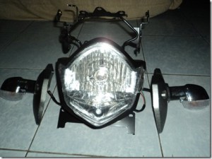 headlam-new-yamaha-Vixion-tampak-depan_thumb.jpg