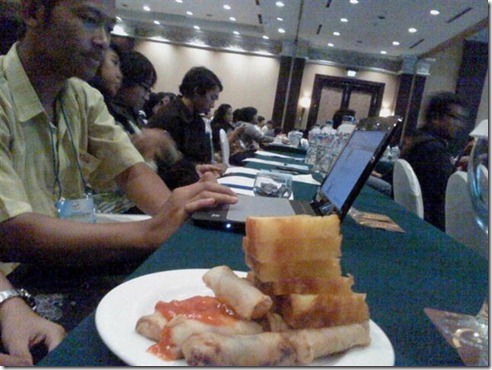 pinjem netbook (Small)