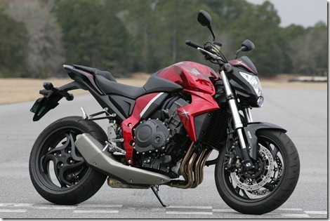 honda-cb1000r-based-in-italy-picture[1]