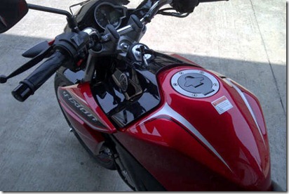 new-yamaha-v-ixion-2013-2