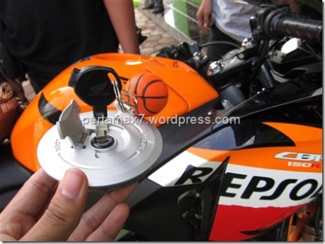 tutup-tangki-honda-cb150_thumb.jpg
