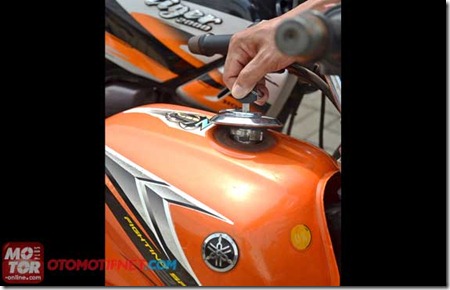 tutup tangki njendul