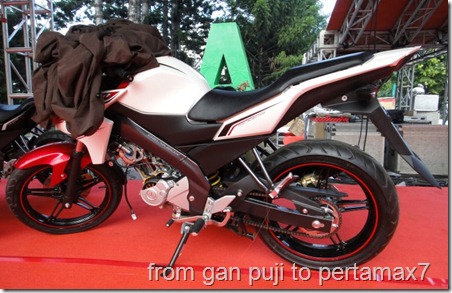 Warna Putih Merah (Small)