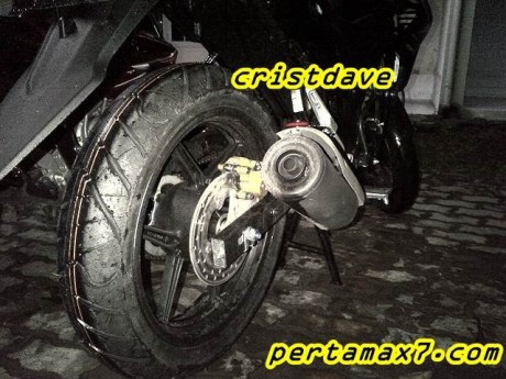 velg-tapak-lebar-honda-CB150R.jpg