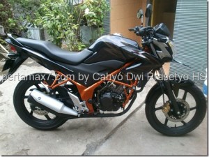 honda-Cb150R-tralis-orange_thumb.jpg