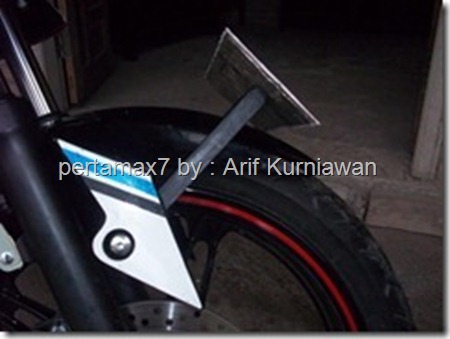 braket-plat-nomer-yamaha-new-vixion_