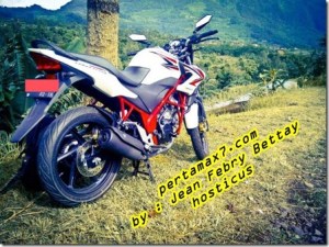 honda-cb150r-tralis-merah-Small_thumb.jpg