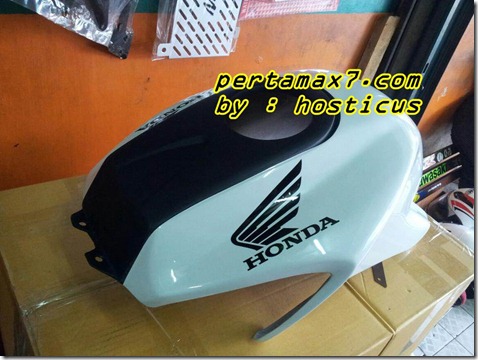 kondom tangki honda Cb150R 2