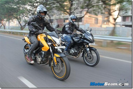 Pulsar-200NS-vs-Pulsar-220 (Small)