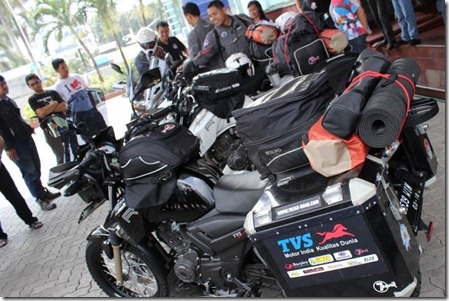 1.9_TVS Apache RTR support Ekspedisi Saptaranu_Sap7aranu Nusantaride Exploration (Small)