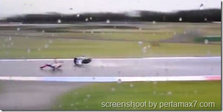 jorge lorenzo crash 12