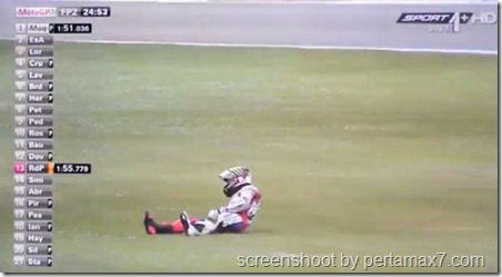 jorge lorenzo crash 16