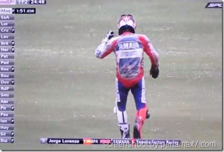 jorge lorenzo crash 21