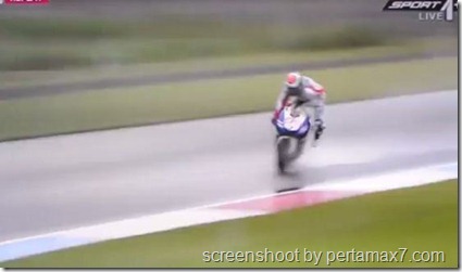 jorge lorenzo crash 6
