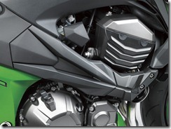 KAWASAKI-Z800-_21_thumb.jpg