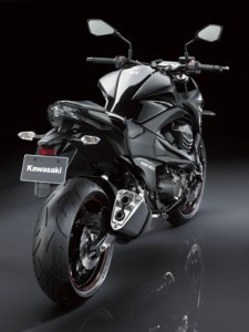 KAWASAKI-Z800-_4.jpg
