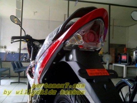 stoplamp-suzuki-satria-fu-2013-1.jpg