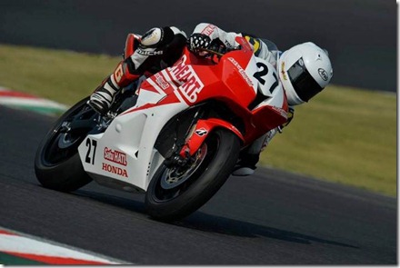 dimas ekky with honda cbr600rr 1 (Small)