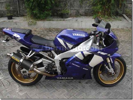 yamaha r1 2002 a