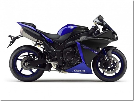 2014-Yamaha-YZF-R1-Race-Blu-02-635x476
