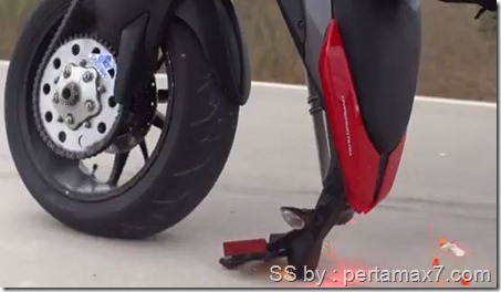 ducati wheelie challenge paintball 97,8 degree accept