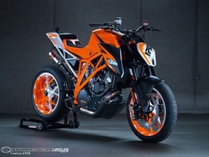 1290-KTM-super-duke-prototyPE-Small.jpg