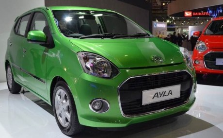 daihatsu-ayla-2013-green-1.jpg