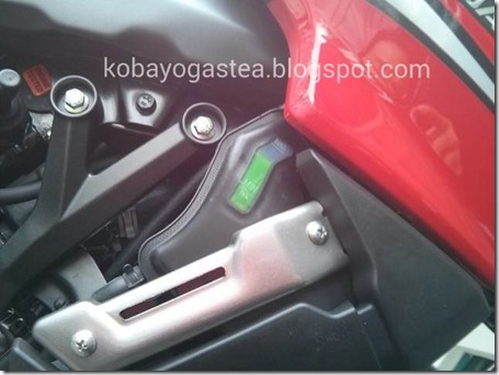 reservoir radiator kawasaki bajaj pulsar 200ns (Small)