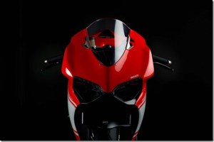 2014-Ducati-1199-Superleggera-studio-09-635x423_thumb.jpg