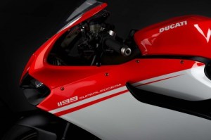 2014-Ducati-1199-Superleggera-studio-11-635×423.jpg