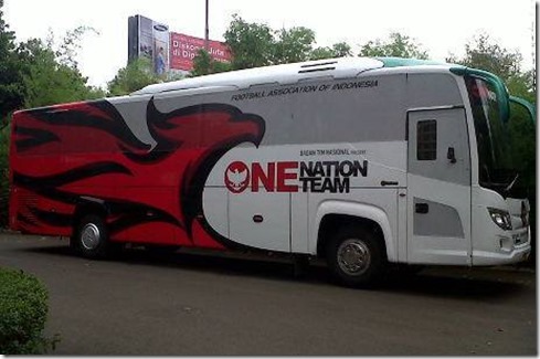 bus timnas indonesia