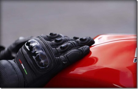 Ducati-Monster-EICMA-teaser-03