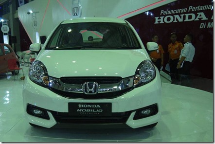 Honda-Mobilio-2
