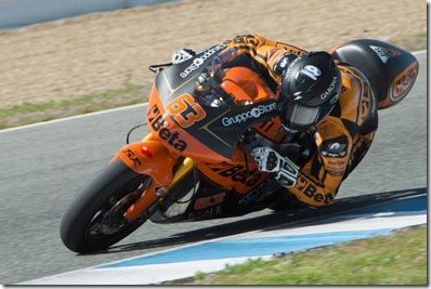 Mike Di Meglio Moto2 Moto3 Tests Day 4 5zOihm7R7L1x (Small)