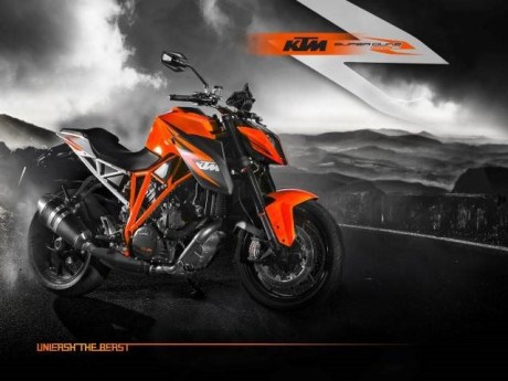 Wallpaper_1290_Superduke_Still_Orange-Small.jpg