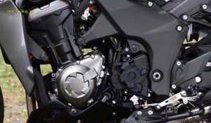 2014-kawasaki-z1000-video-leak-09-Small.jpg