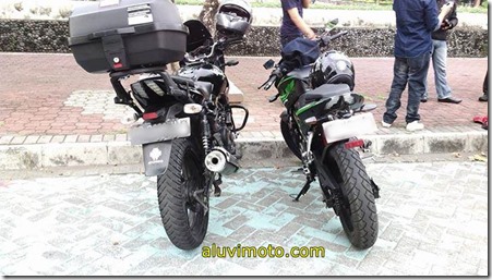 bajaj pulsar 200 vs kawasaki bajaj pulsar 200ns