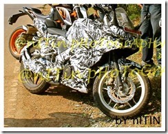 bajaj pulsar 375 faired 3 (Small)