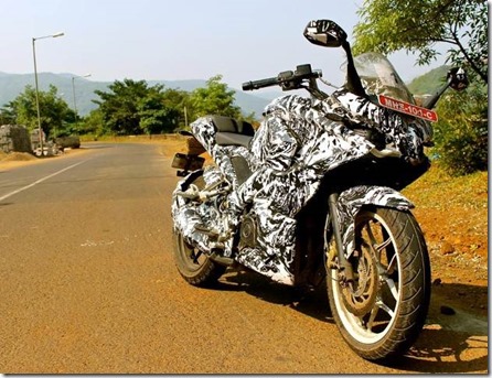 bajaj pulsar 375 faired 6 (Small)