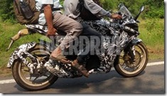 bajaj pulsar 375 faired 9 (Small)
