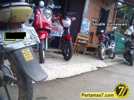 beli-yamaha-new-vixion-berhadiah-Surat-Izin-Mengemudi.jpg