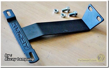 dudukan plat nomor kawasaki bajaj pulsar 200ns 3