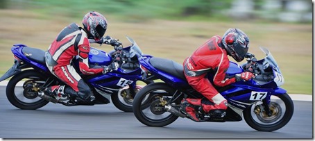 yamaha R15 racing