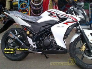 Half-fairing-Honda-CB150R-3.jpg
