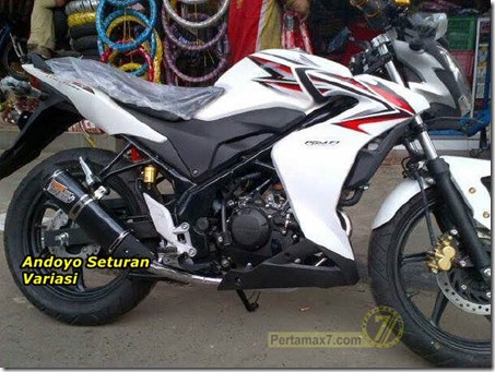 Half fairing Honda CB150R 3