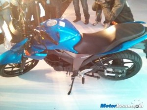 500x375x2014-Suzuki-Gixxer-Unveil.jpg.pagespeed.ic_.luMrSyq6z6.jpg