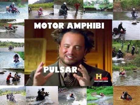 bajaj-pulsar-motor-amfibi.jpg