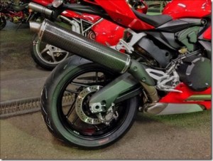 Ducati-899-Panigale-Japan-exhaust-03_thumb.jpg